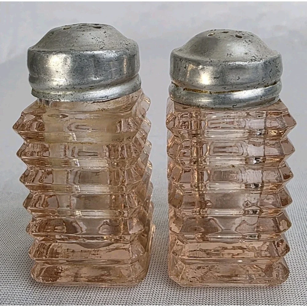 Anchor Hocking Pink Manhattan Depression Glass Horizontal Ribbed Pattern Salt...